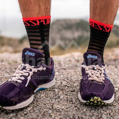 Шкарпетки Compressport Pro Racing Socks V3.0 Ultralight Run High, Black/Red, T1 (XU00002B 906 0T1)
