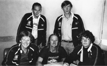 Тим Маккартни-Снейп в составе небольшой австралийской команды